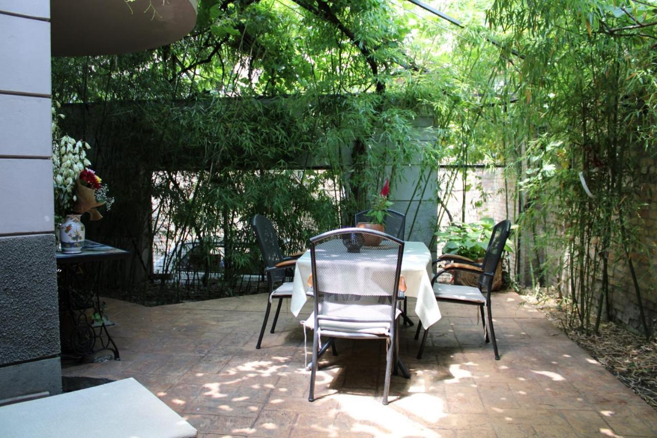 Garden Center Apartment Novi Sad Luaran gambar